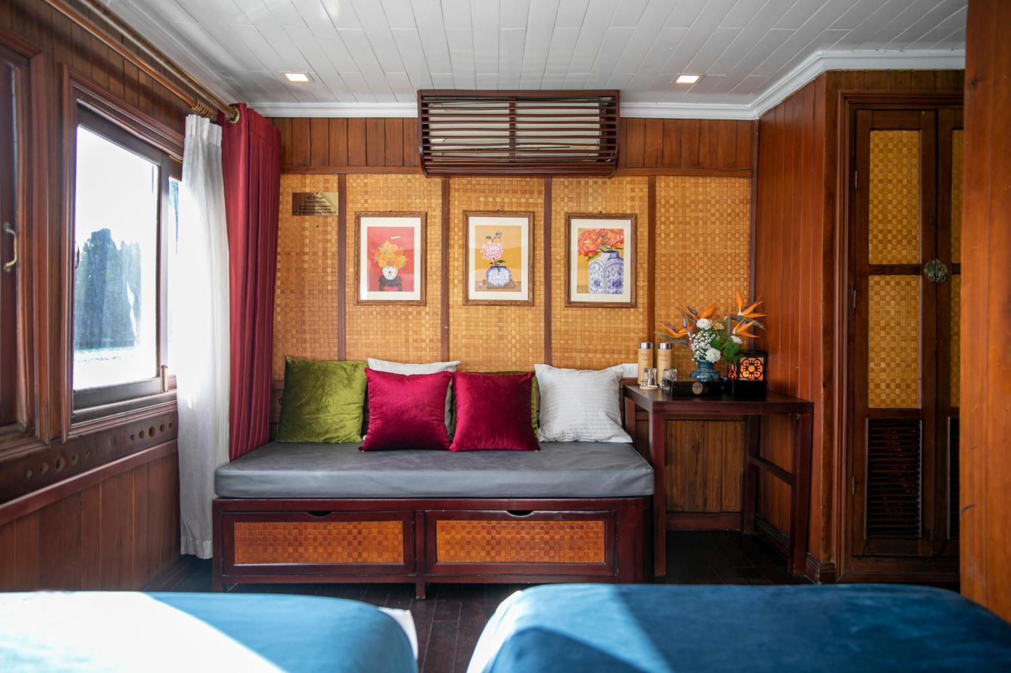 Отель Bhaya Legend Cruises Халонг Экстерьер фото